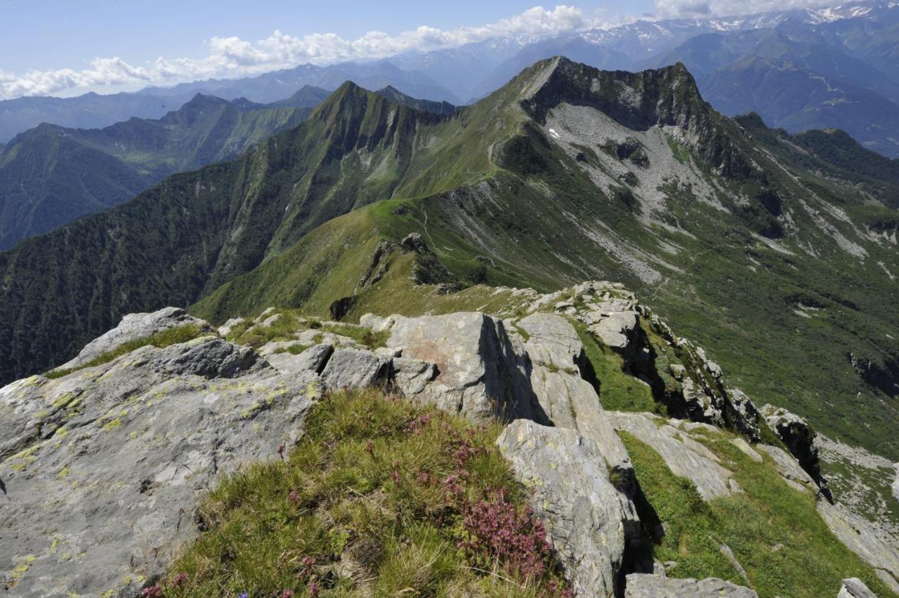 הוסטל Trontano Rifugio Parpinasca מראה חיצוני תמונה